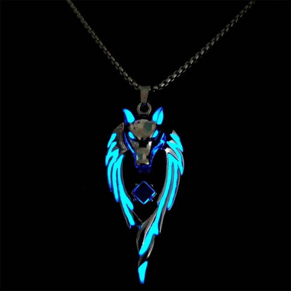 Simple Trend Niche Wolf Head Pendant Necklace Men and Women Glow-In-The-Dark Jewelry Hip Hop Punk Party Niche Popularpendantgift